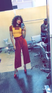 Zendaya feet photo thumbnail