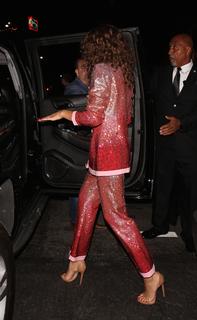 Zendaya feet photo thumbnail