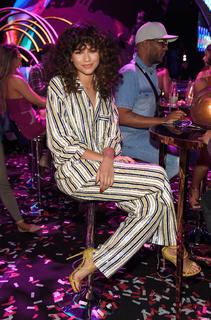 Zendaya feet photo thumbnail
