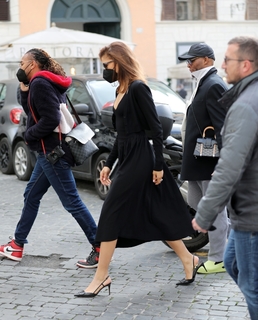 Zendaya feet photo thumbnail