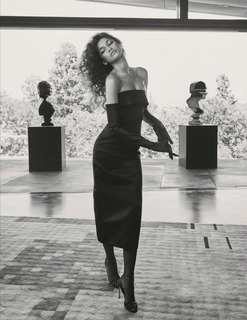 Zendaya feet photo thumbnail
