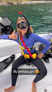 Zendaya feet photo thumbnail
