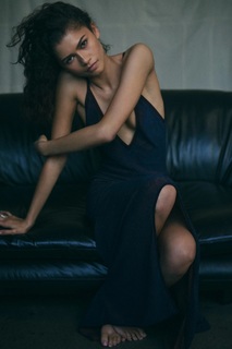 Zendaya feet photo thumbnail