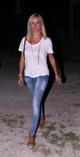 Zeta Makrypoulia feet photo thumbnail