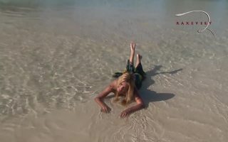 Zeta Makrypoulia feet photo thumbnail