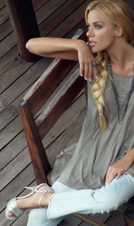 Zeta Makrypoulia feet photo thumbnail