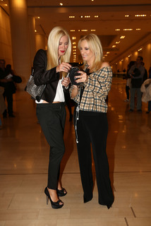 Zeta Makrypoulia feet photo thumbnail