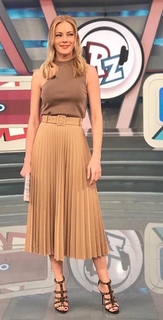 Zeta Makrypoulia feet photo thumbnail