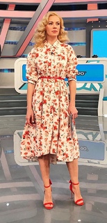 Zeta Makrypoulia feet photo thumbnail