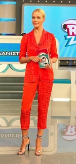 Zeta Makrypoulia feet photo thumbnail