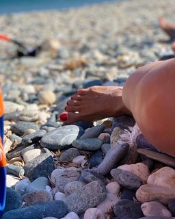 Zeta Makrypoulia feet photo thumbnail