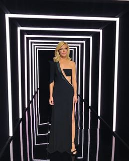 Zeta Makrypoulia feet photo thumbnail