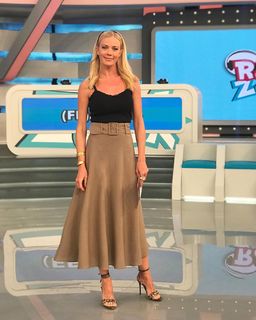 Zeta Makrypoulia feet photo thumbnail