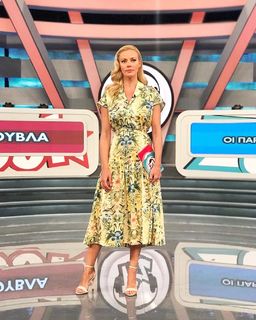 Zeta Makrypoulia feet photo thumbnail