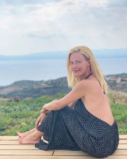 Zeta Makrypoulia feet photo thumbnail