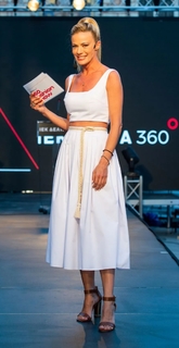 Zeta Makrypoulia feet photo thumbnail