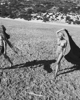 Zeta Makrypoulia feet photo thumbnail