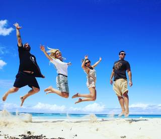 Zeta Makrypoulia feet photo thumbnail