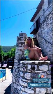 Zeta Makrypoulia feet photo thumbnail