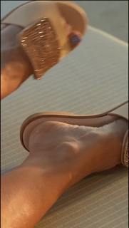 Zeta Makrypoulia feet photo thumbnail