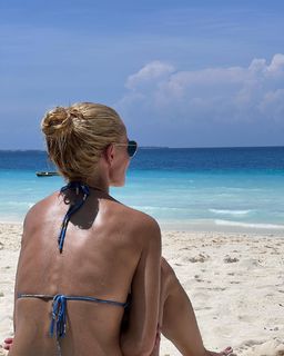 Zeta Makrypoulia feet photo thumbnail