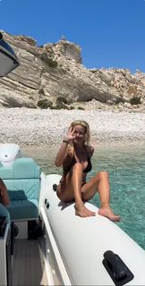 Zeta Makrypoulia feet photo thumbnail