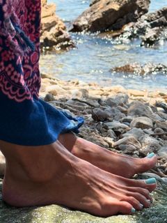 Zeta Makrypoulia feet photo thumbnail