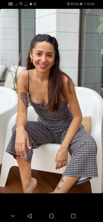 Zeynep Bastik feet photo thumbnail