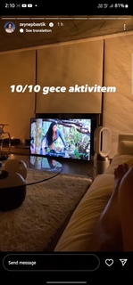 Zeynep Bastik feet photo thumbnail