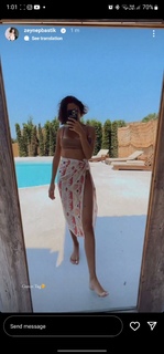 Zeynep Bastik feet photo thumbnail