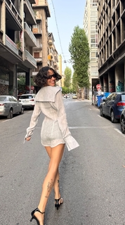 Zeynep Bastik feet photo thumbnail