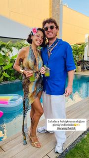 Zeynep Bastik feet photo thumbnail