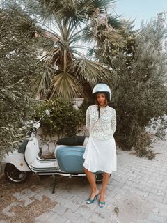 Zeynep Bastik feet photo 5