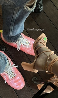 Zeynep Sürmeli feet photo 16