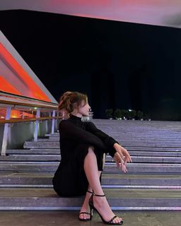 Zeynep Sürmeli feet photo 5