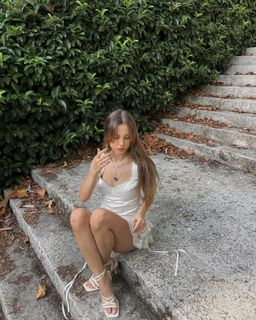 Zeynep Sürmeli feet photo 8