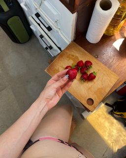 Zeynep Sürmeli feet photo 8