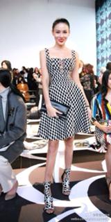 Zhang Lanxin feet photo 15