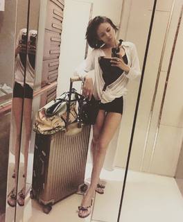 Zhang Lanxin feet photo 7