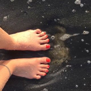 Zharick León feet photo 13