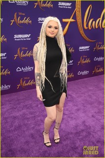Zhavia feet photo 3