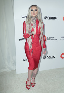 Zhavia feet photo 2