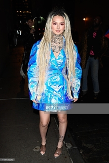 Zhavia feet photo 10