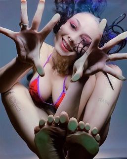 Zheani feet photo 6