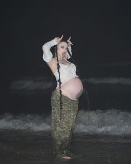 Zheani feet photo 3