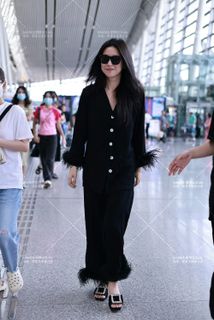 Zhu Zhu feet photo 6