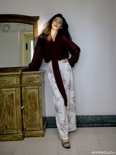 Zhu Zhu feet photo 4