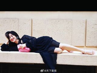 Zhu Zhu feet photo 3
