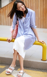 Zilin Zhang feet photo 6