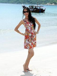 Zilin Zhang feet photo 16